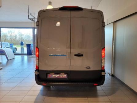 FORD Transit 2T Fg PE 350 L2H2 135 kW Batterie 75/68 kWh Trend Business à vendre à Chaumont - Image n°6