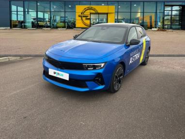 Voir le détail de l'offre de cette OPEL Astra Electric 156ch GS de 2024 en vente à partir de 34 499 € 