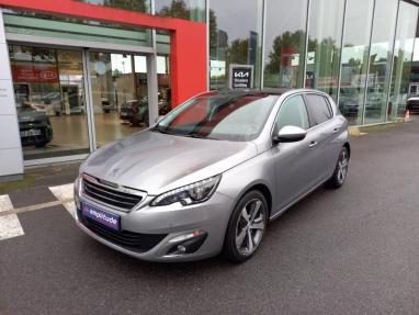 Voir le détail de l'offre de cette PEUGEOT 308 1.2 Puretech 130ch Féline S&S EAT6 5p de 2016 en vente à partir de 245.08 €  / mois