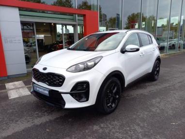 Voir le détail de l'offre de cette KIA Sportage 1.6 CRDi 136ch MHEV Black Edition 4x2 DCT7 de 2021 en vente à partir de 292.2 €  / mois