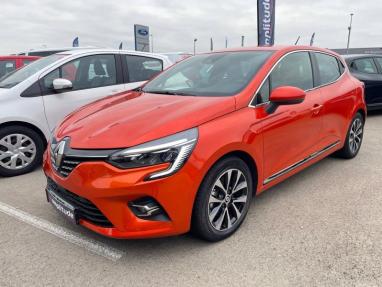 Voir le détail de l'offre de cette RENAULT Clio 1.6 E-Tech hybride 140ch Intens -21N de 2022 en vente à partir de 181.01 €  / mois