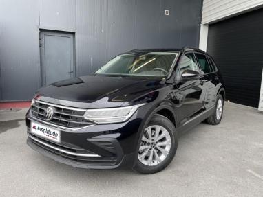 Voir le détail de l'offre de cette VOLKSWAGEN Tiguan 1.5 TSI 150ch Life Business DSG7 de 2021 en vente à partir de 29 499 € 