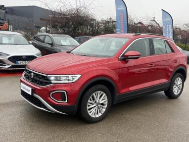 Voir le détail de l'offre de cette VOLKSWAGEN T-Roc 1.0 TSI 110ch Life de 2023 en vente à partir de 216.77 €  / mois