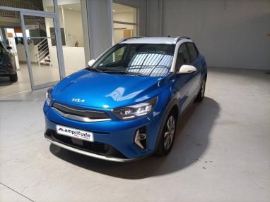 Voir le détail de l'offre de cette KIA Stonic 1.0 T-GDi 100ch Blue Edition de 2021 en vente à partir de 196.7 €  / mois
