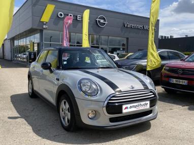 Voir le détail de l'offre de cette MINI Mini 5 Portes Cooper 136ch BVA de 2015 en vente à partir de 13 489 € 
