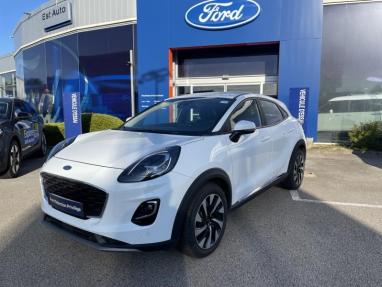 Voir le détail de l'offre de cette FORD Puma 1.0 Flexifuel 125ch S&S mHEV Titanium de 2024 en vente à partir de 235.8 €  / mois