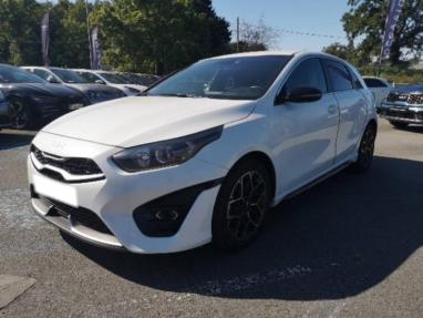 Voir le détail de l'offre de cette KIA Ceed 1.0 T-GDI 120ch GT Line de 2022 en vente à partir de 175.17 €  / mois