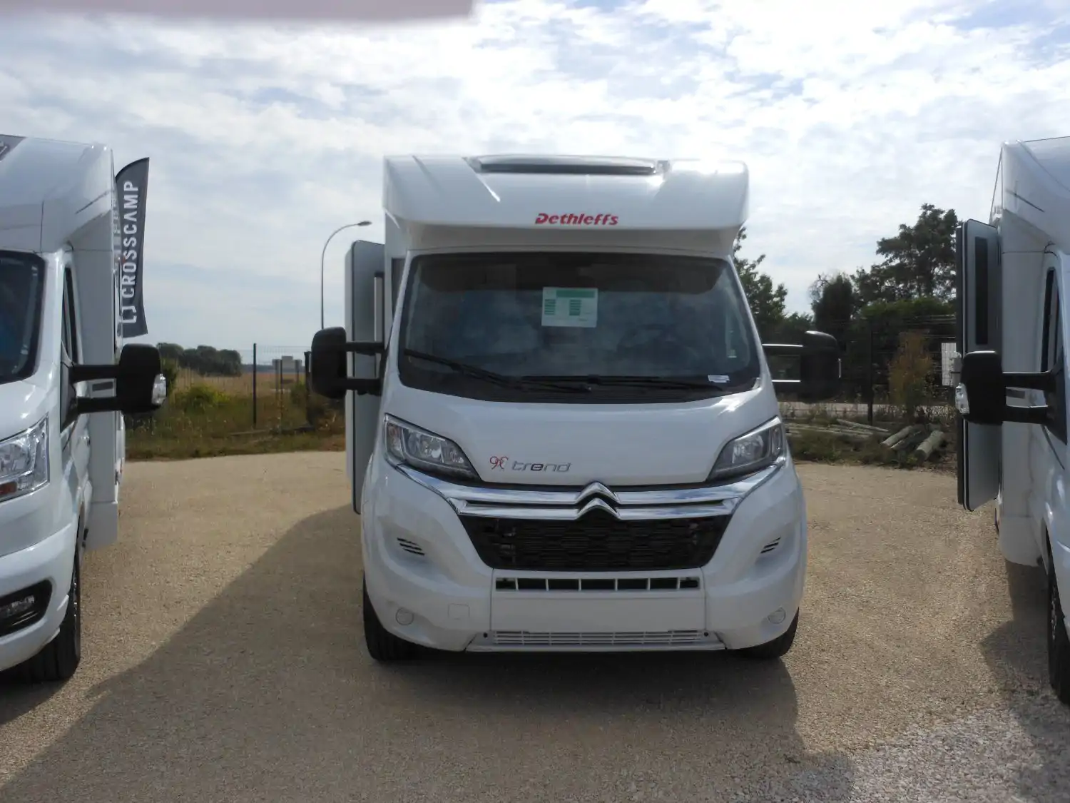 Photo Dethleffs Just T Trend 7052 DBL Profilé