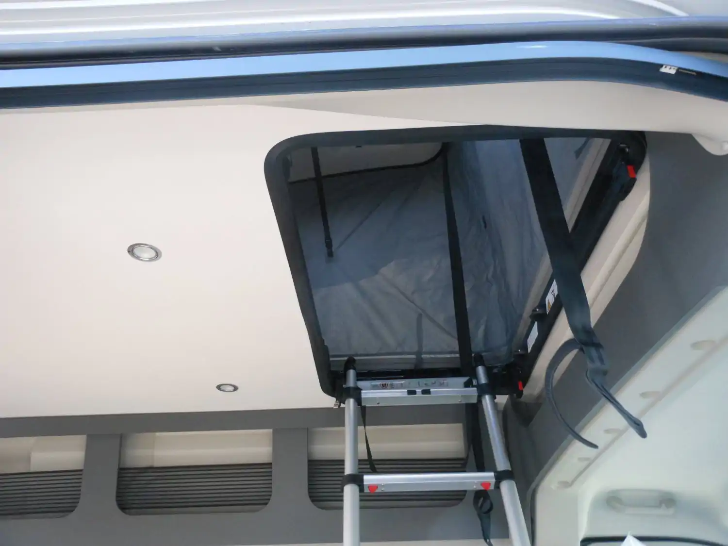 Image Crosscamp Flex 541 Fourgon